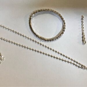 Elegant Silver Jewelry Set